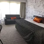 Отель Van Der Valk Hotel Maastricht 4*