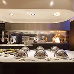 Отель Van Der Valk Hotel Maastricht 4*