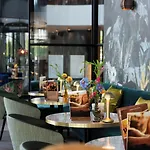 Отель Van Der Valk Hotel Maastricht