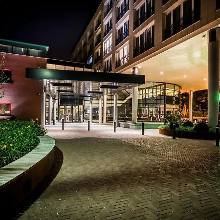 Der Valk Hotel 4*