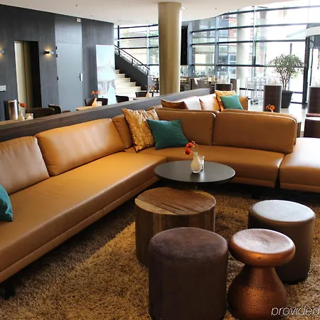 Der Valk Hotel 4*